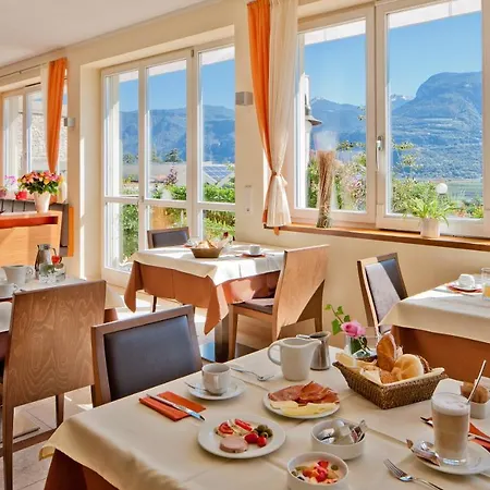 Hotel Ansitz Am Eck By Pernhof 2*